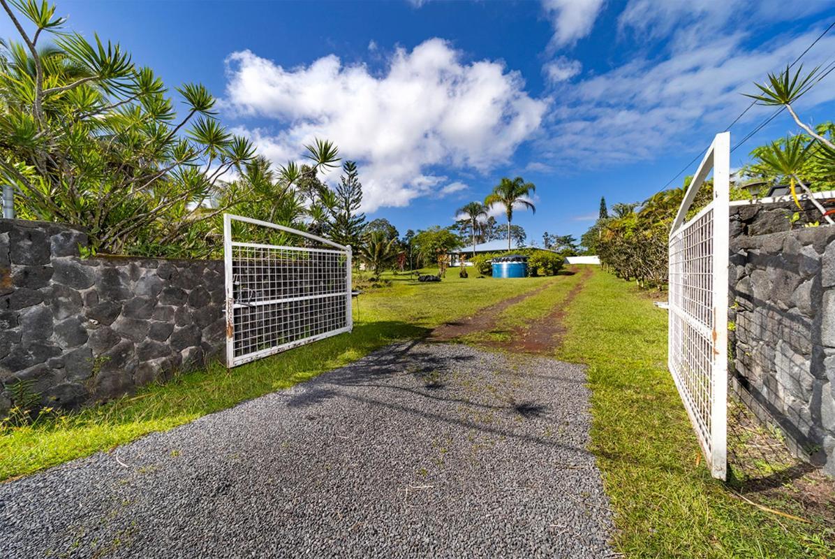 Blue Hawaiian Rentals Keaau Exterior photo